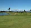 The finishing hole on the C side at Hawaii Prince Golf Club is an ideal risk-reward par 5.